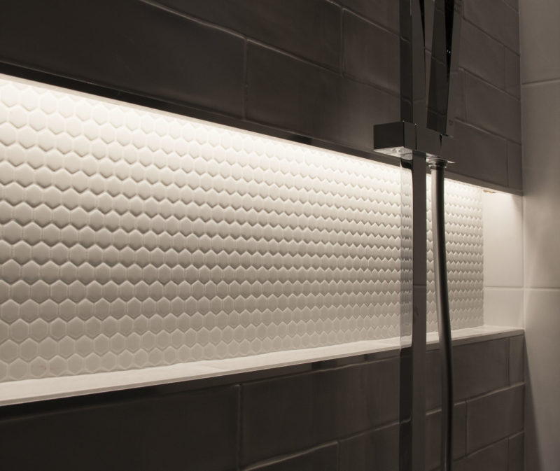 upotettu_kylpyhuoneen_valaistus